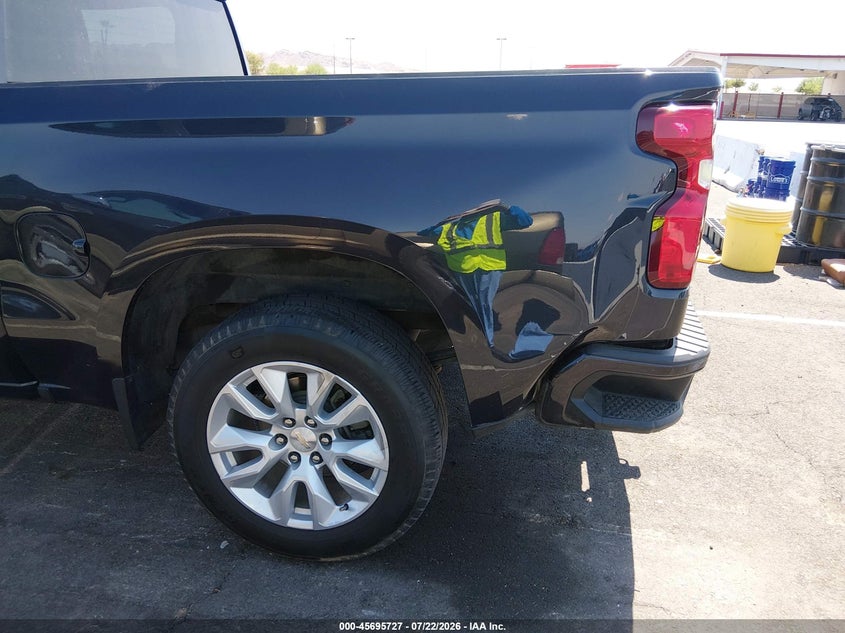 2022 Chevrolet Silverado 1500 2Wd Short Bed Custom VIN: 1GCPABEK1NZ588463 Lot: 45695727