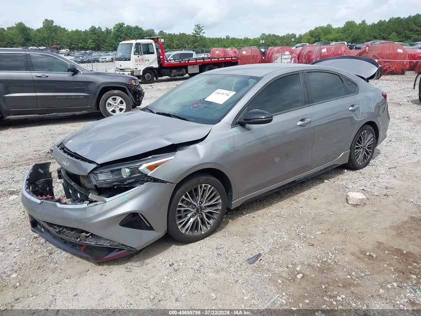 2024 Kia Forte, Front & Rear, IAAI, VIN 3KPF54AD7RE783858 — photo 2