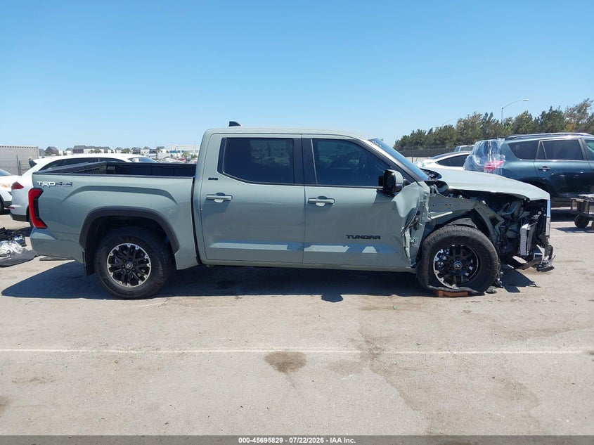 TOYOTA TUNDRA - zdjęcie 17