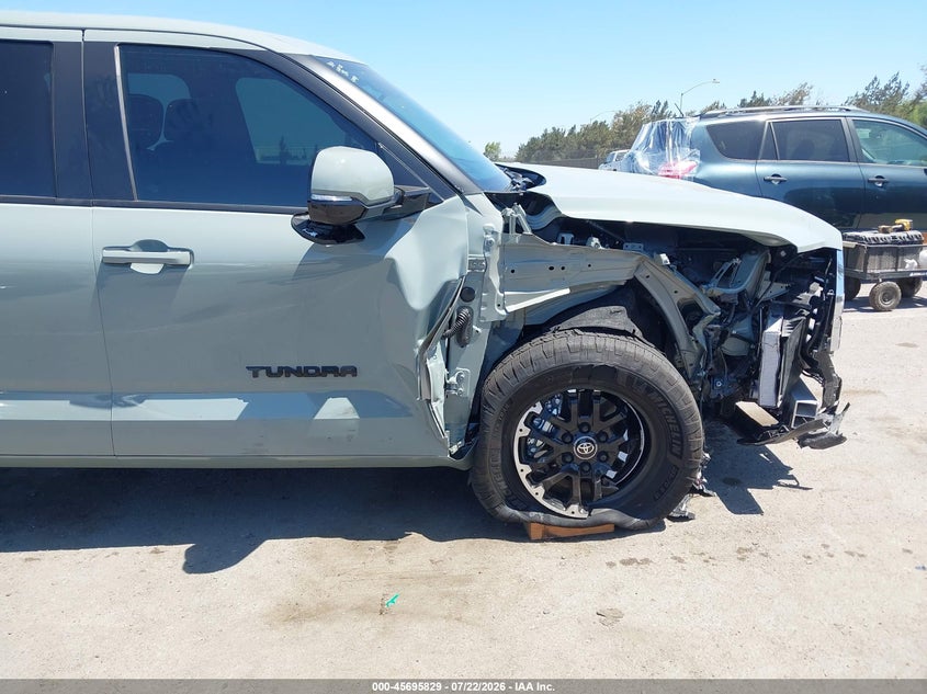 TOYOTA TUNDRA - zdjęcie 14