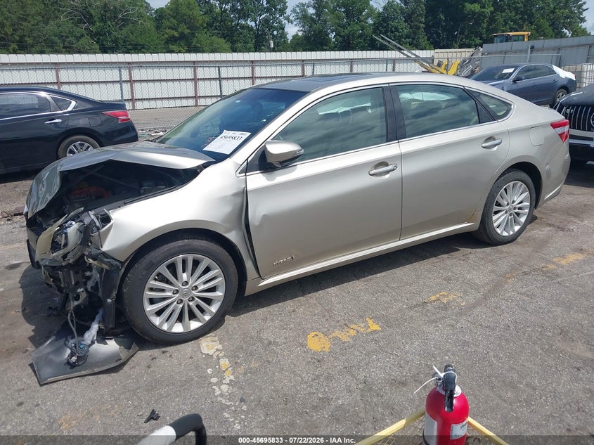 2014 TOYOTA AVALON HYBRID auction photo 2