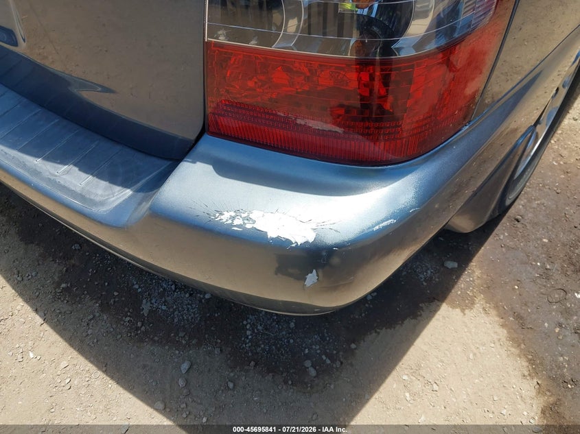 2004 TOYOTA HIGHLANDER auction photo 6