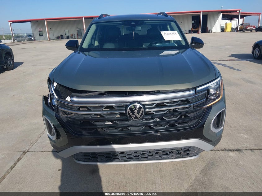2024 Volkswagen Atlas 2.0T Peak Edition Se W/Technology VIN: 1V2CR2CA1RC602502 Lot: 45695901