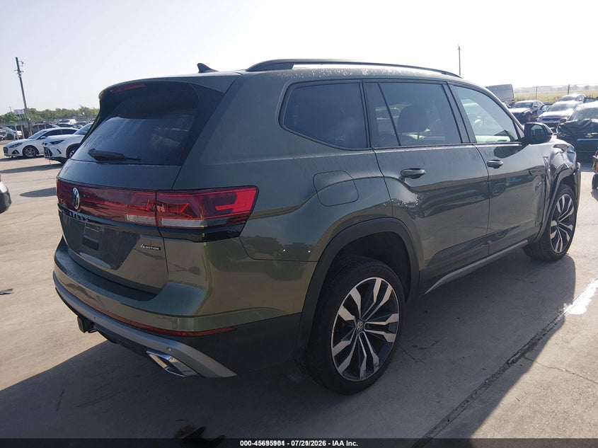 2024 Volkswagen Atlas 2.0T Peak Edition Se W/Technology VIN: 1V2CR2CA1RC602502 Lot: 45695901