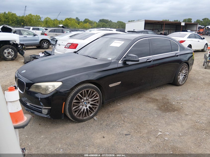 2013 BMW 750LI auction photo 2