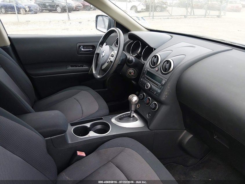 2010 NISSAN ROGUE auction photo 5