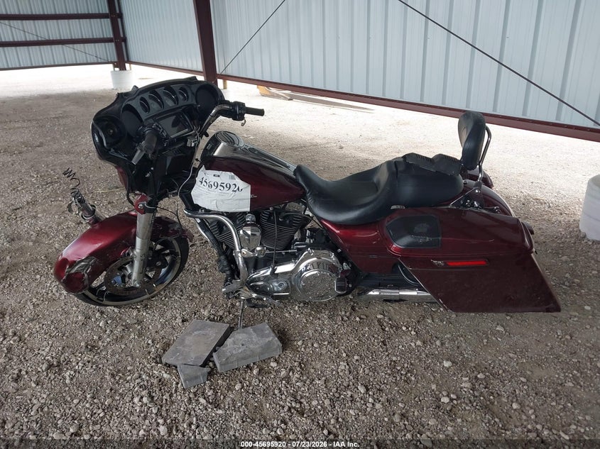 HARLEY-DAVIDSON FLHXS 2014