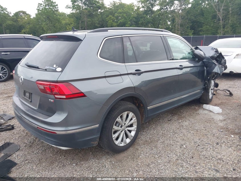 VOLKSWAGEN TIGUAN 2018 VIN 3VV3B7AX6JM185733