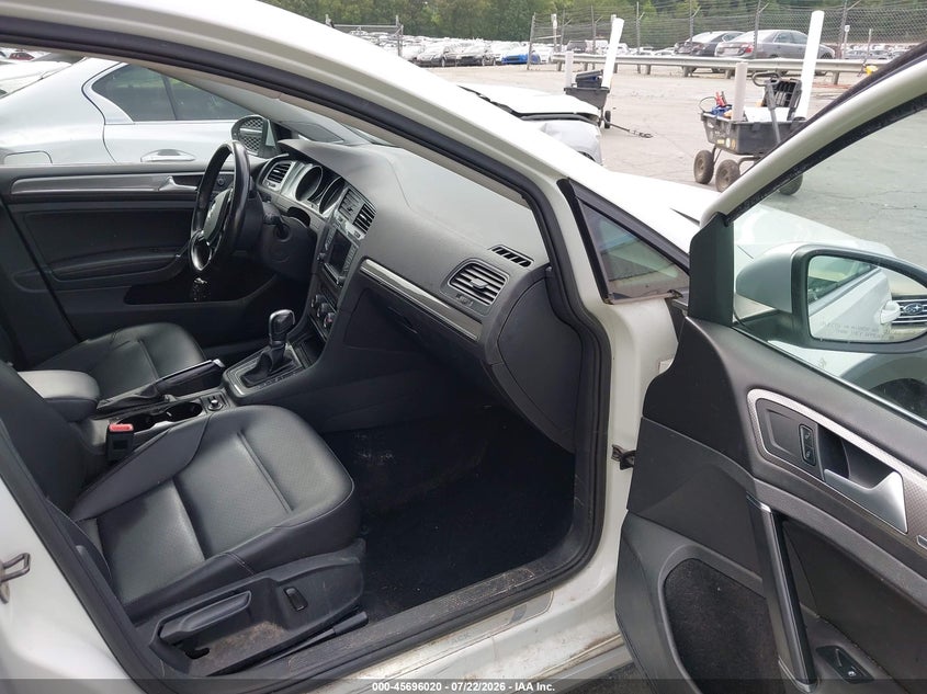 2017 VOLKSWAGEN GOLF ALLTRACK auction photo 5