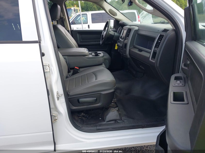 2020 RAM 1500 CLASSIC auction photo 5
