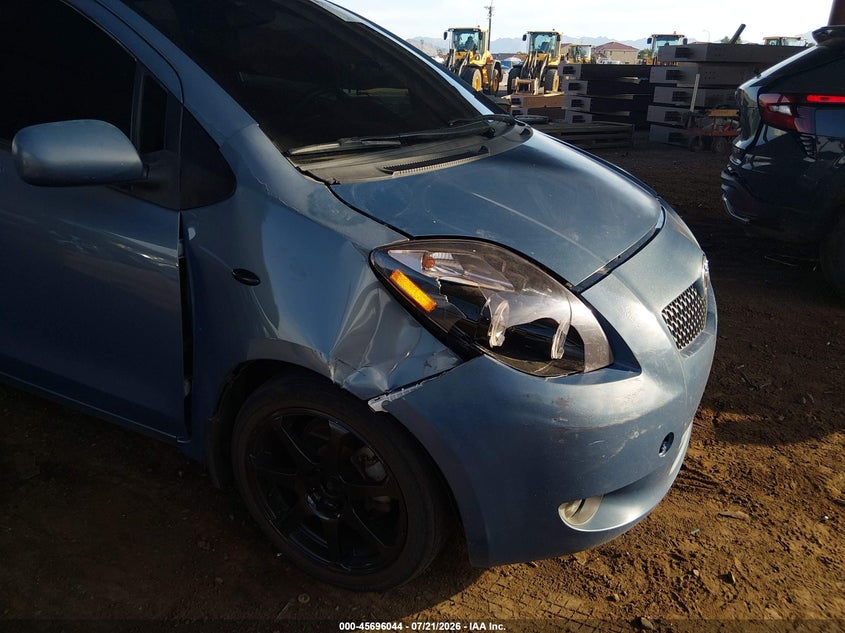 2008 Toyota Yaris VIN: JTDJT903785175628 Lot: 45696044