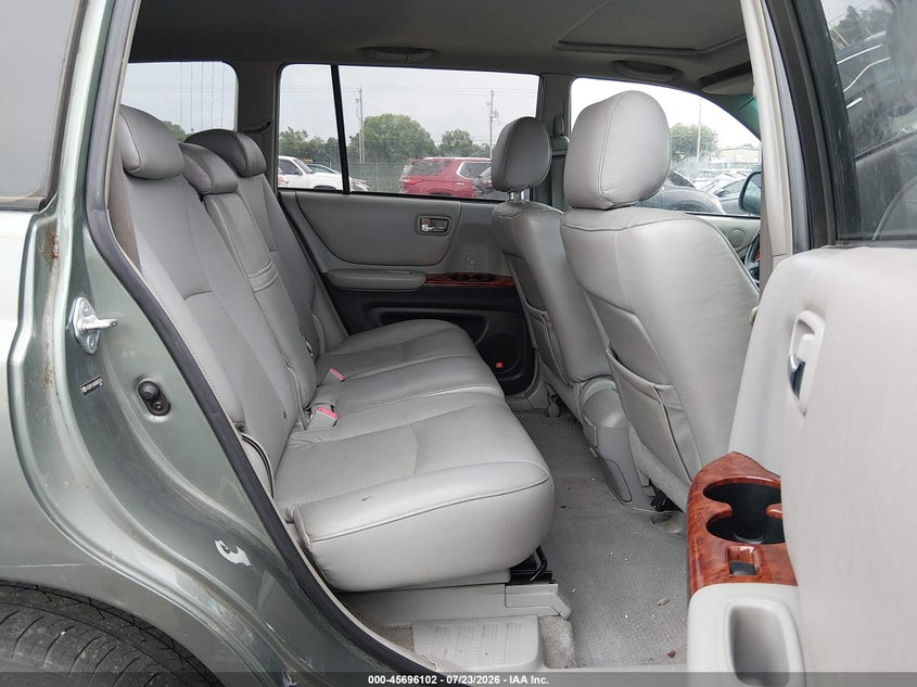 2005 TOYOTA HIGHLANDER auction photo 8