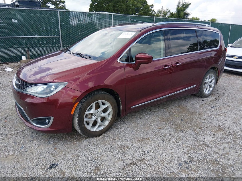 Vin: 2c4rc1eg6jr122475, lot: 46194782, chrysler pacifica touring l plus 20182