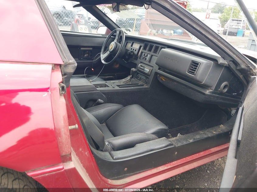1984 CHEVROLET CORVETTE auction photo 5