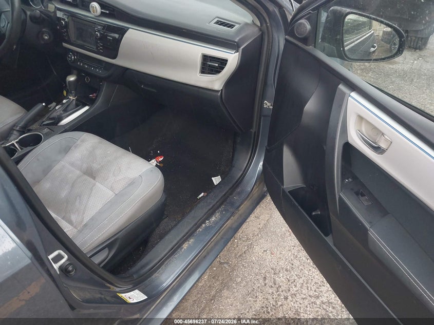 2015 TOYOTA COROLLA auction photo 5