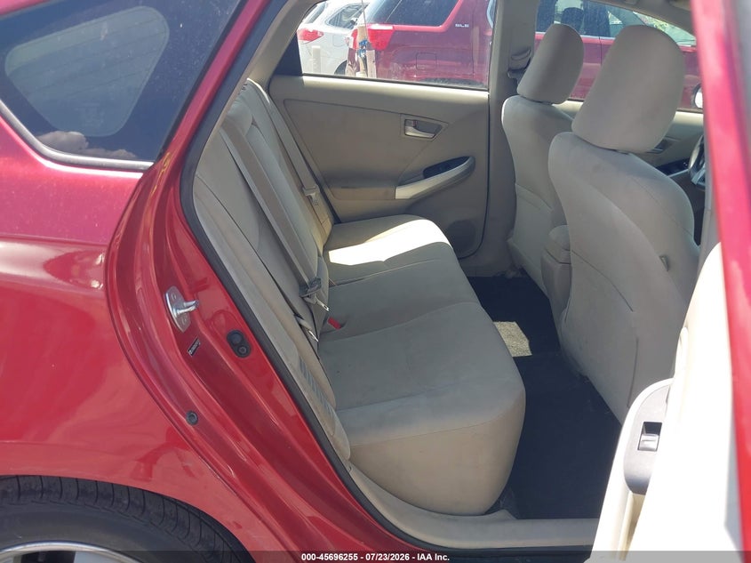 2012 TOYOTA PRIUS auction photo 8
