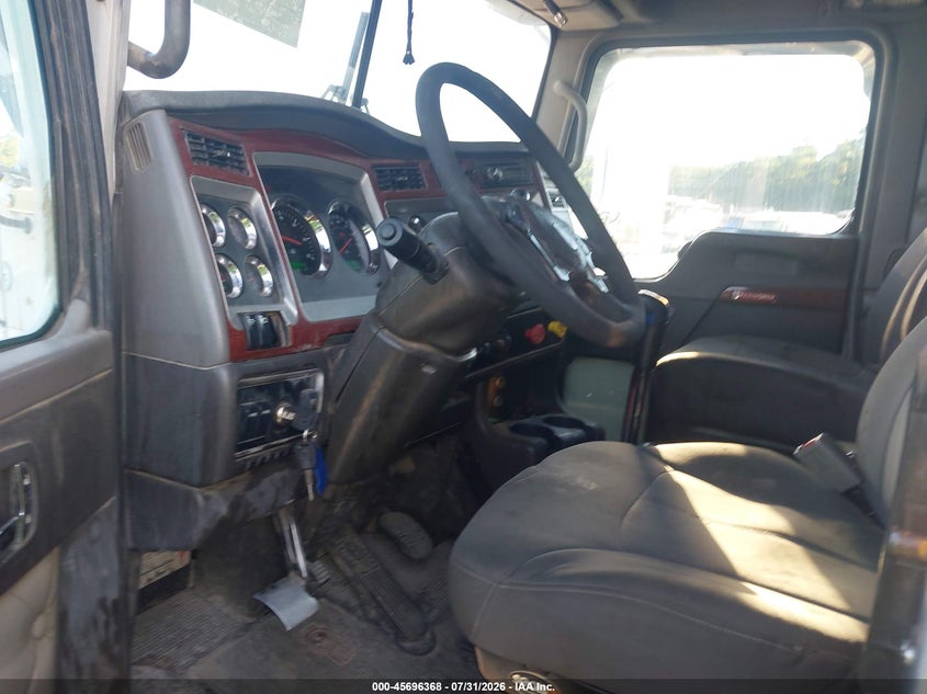 2007 KENWORTH CONSTRUCTION auction photo 7