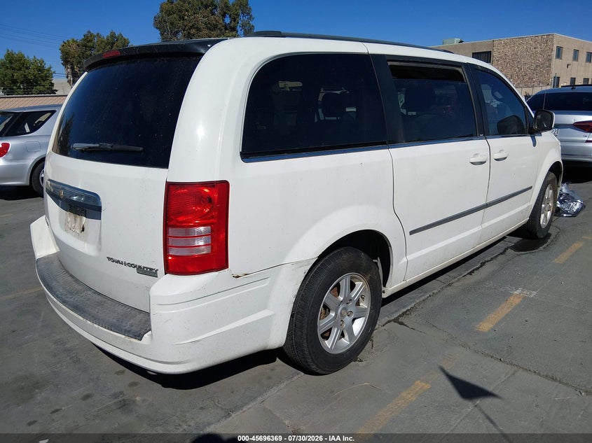 Vin: 2a4rr5d17ar491925, lot: 46194997, chrysler town & country touring 20104