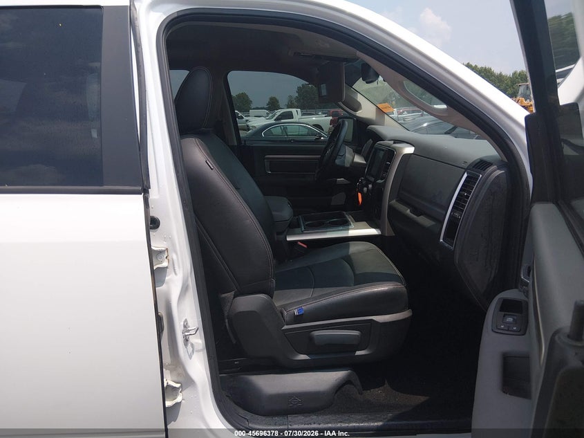 2015 RAM 1500 auction photo 5