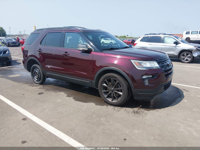 Vin: 1fm5k8d86kga38319, lot: 46195049, ford explorer xlt 2019 img_1