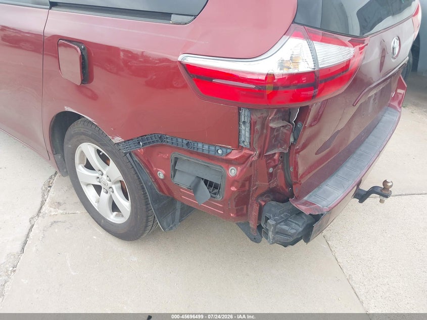 2017 TOYOTA SIENNA VAN 3.5L V-6 DI, DOHC, VVT, 296HP