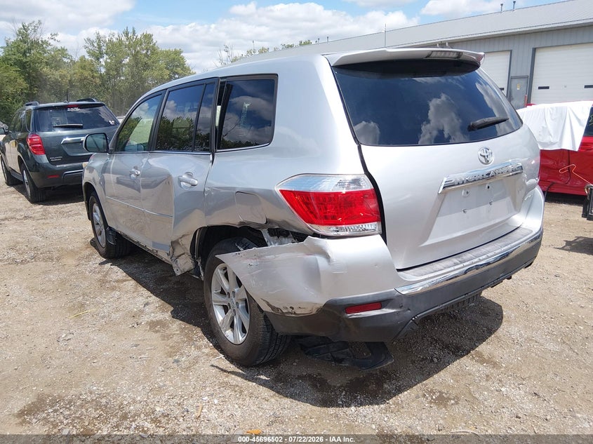 Vin: 5tdbk3eh4bs055697, lot: 46195130, toyota highlander base v6 20113