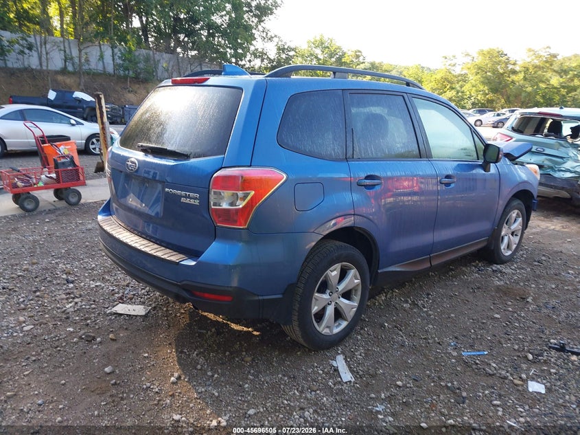 2016 SUBARU FORESTER auction photo 4