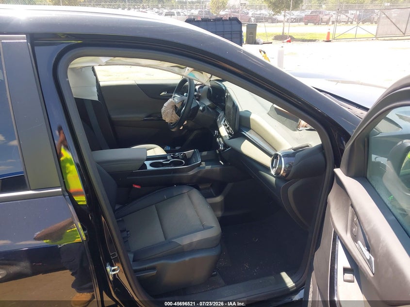 2026 CHEVROLET EQUINOX auction photo 5