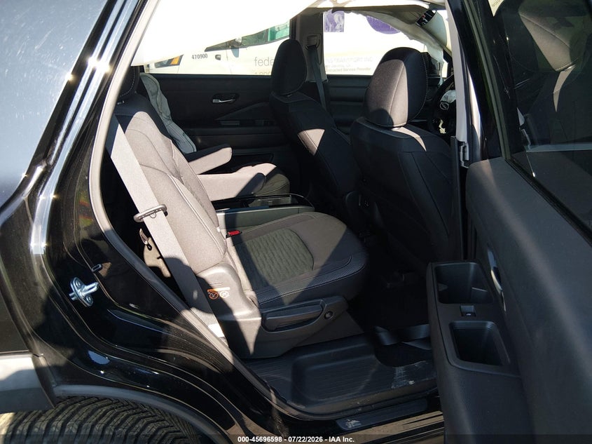 2022 NISSAN PATHFINDER auction photo 8