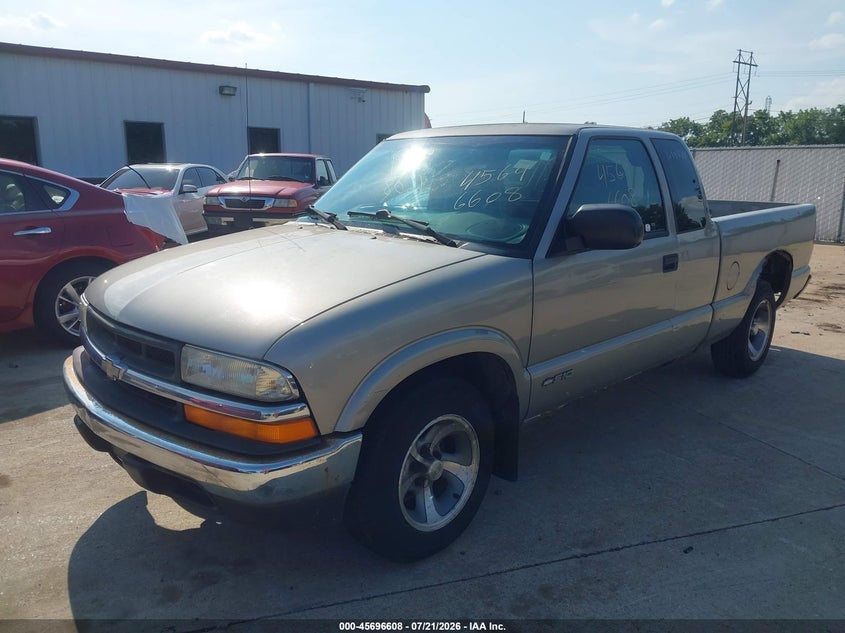 2002 CHEVROLET S-10 auction photo 2