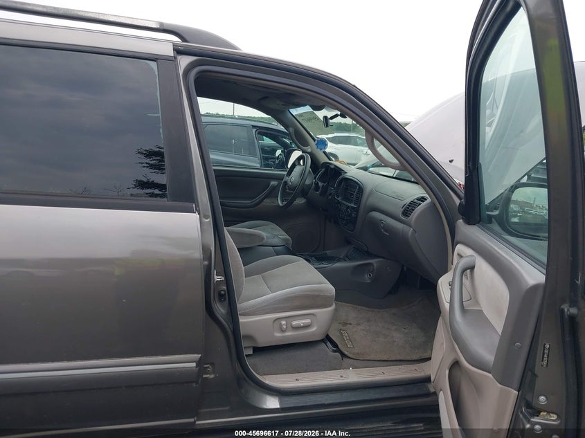 2006 TOYOTA SEQUOIA auction photo 5