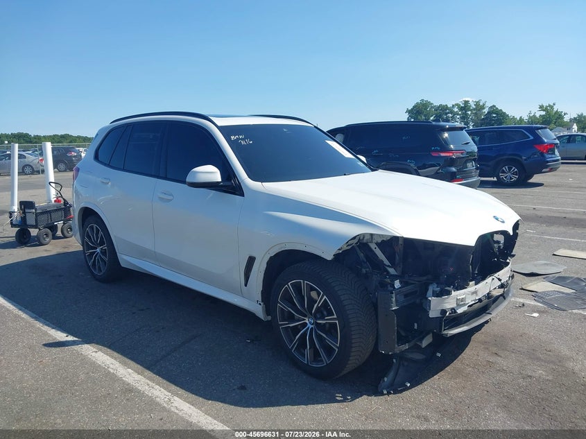 2022 BMW X5 auction photo 1