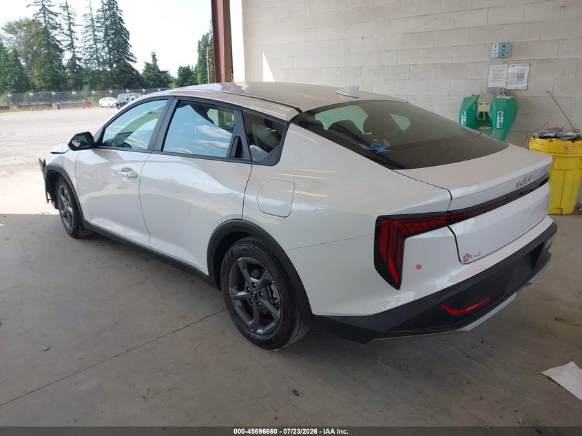 Vin: 3kpft4de7se228778, lot: 46195288, kia k4 lxs 20253