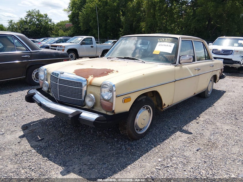 1974 MERCEDES 280SE auction photo 2