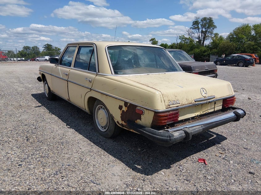 1974 MERCEDES 280SE auction photo 3