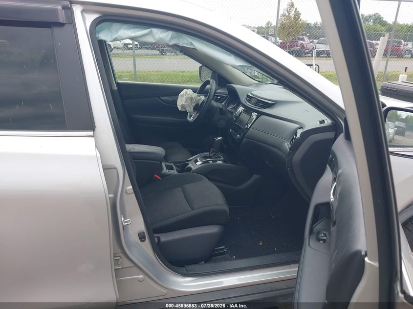 2018 NISSAN ROGUE auction photo 5