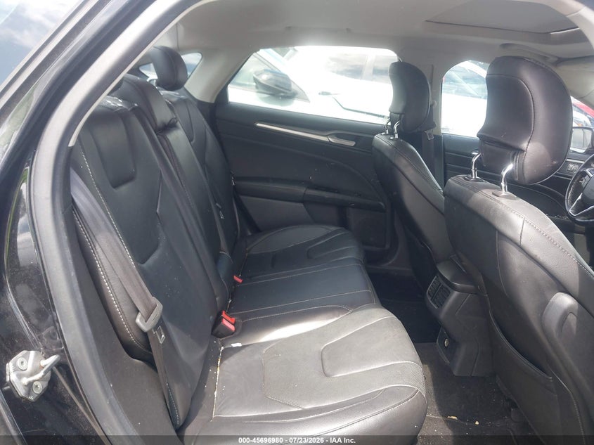 2013 FORD FUSION auction photo 8