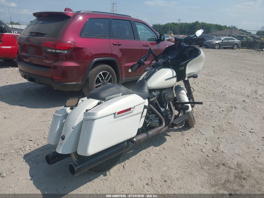 2018 HARLEY-DAVIDSON FLTRXS auction photo 4
