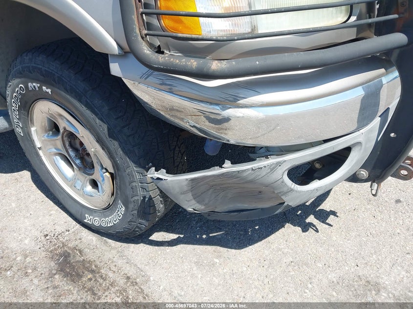 2002 FORD F-150 auction photo 6
