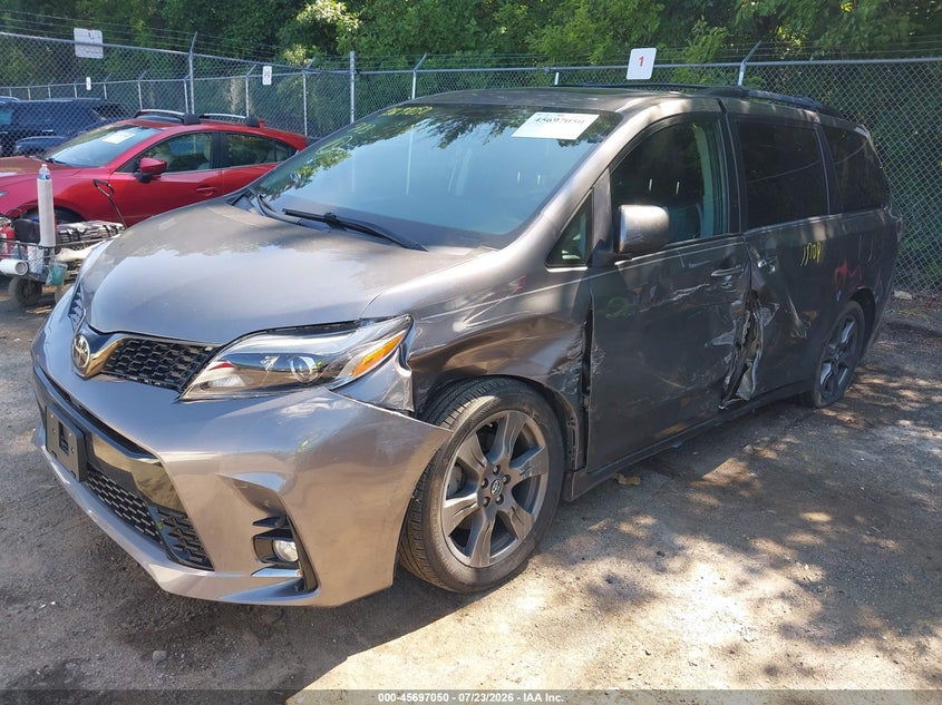 Vin: 5tdxz3dc7js960988, lot: 46195678, toyota sienna se premium 8 passenger 20182