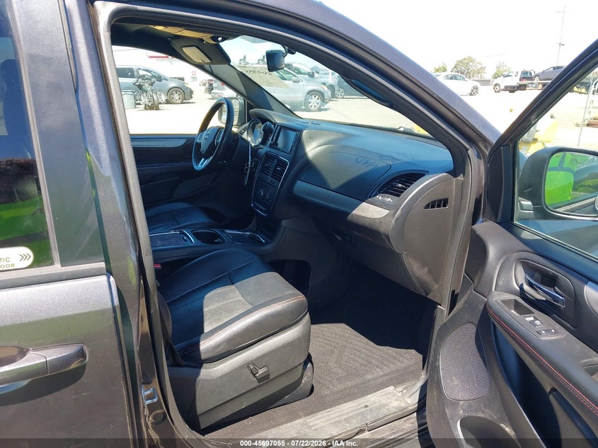 2018 DODGE GRAND CARAVAN auction photo 5