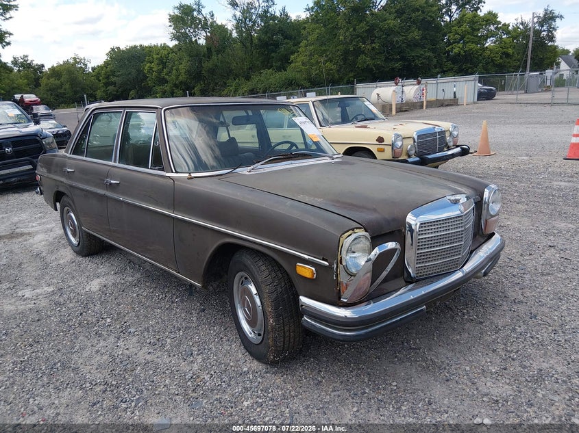 1971 Mercedes 250 C