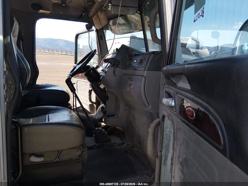 2019 PETERBILT 389 auction photo 7