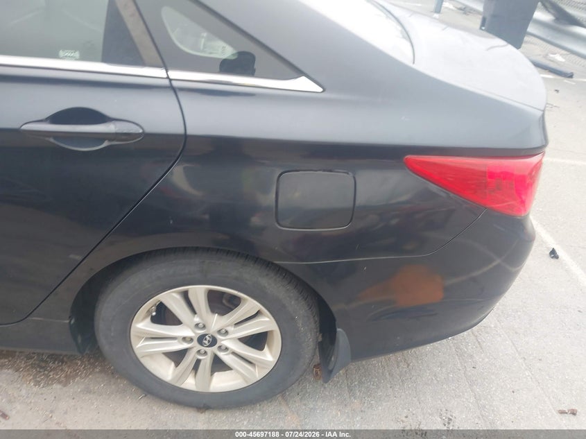 2013 HYUNDAI SONATA auction photo 6
