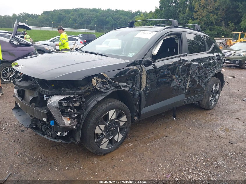 2025 HYUNDAI KONA auction photo 2