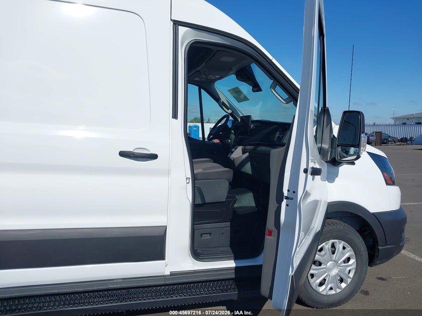 2026 FORD E-TRANSIT-350 CARGO auction photo 5