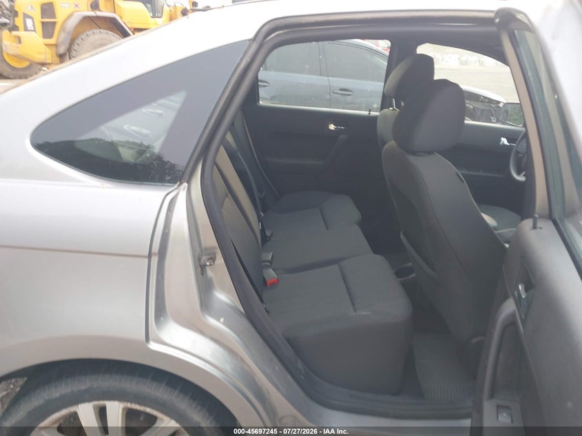 2008 FORD FOCUS auction photo 8