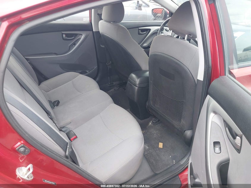 2016 HYUNDAI ELANTRA auction photo 8
