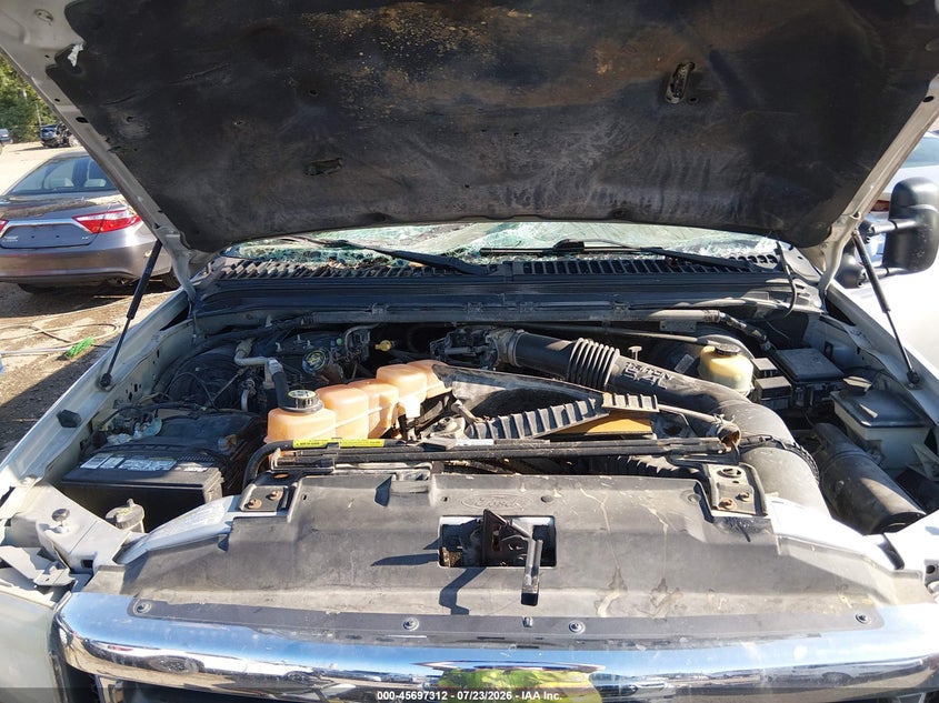 2001 FORD F250 PICKUP 5.4L V-8 260HP