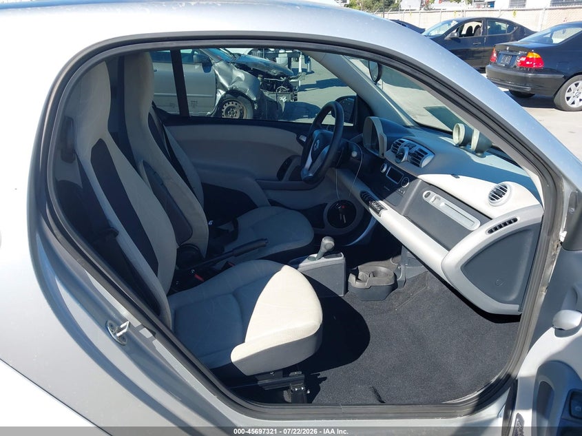 2014 SMART FORTWO ELECTRIC DRIVE auction photo 5